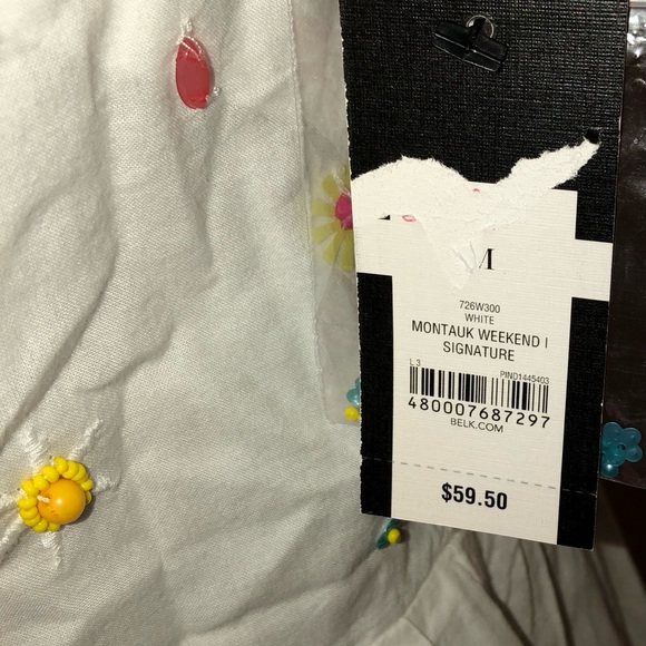 NWT Crown & Ivy White V-neck Top. Medium. Beaded front, Smocked back, Cotton. - Picture 4 of 10